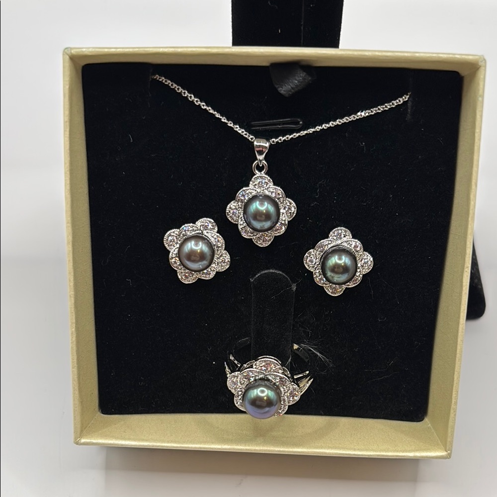 Genuine Haiyu Cultured Freshwater Black Pearl/Crystal Silver Flower Jewelry Set